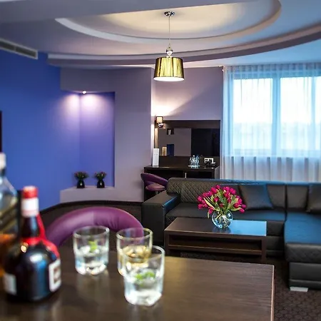 吉莫维特酒店 热舒夫